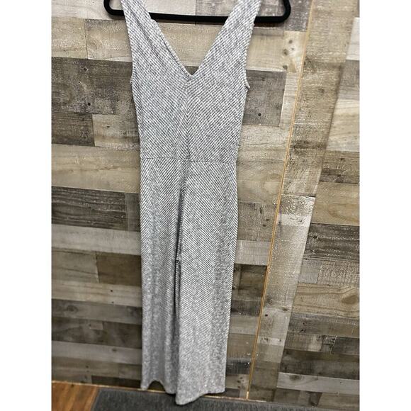 GAP Softspun V-Neck Wide-Leg Jumpsuit in Light Grey Marl Size X Small Lounge - Picture 4 of 7